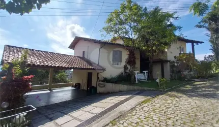 Condomínio com 5 quartos à venda em Sapê - RJ
