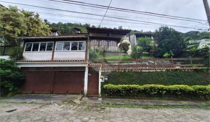 Casa com 3 quartos à venda em São Francisco - RJ