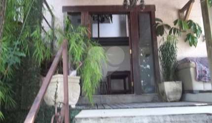 Condomínio com 4 quartos à venda em Badu - RJ