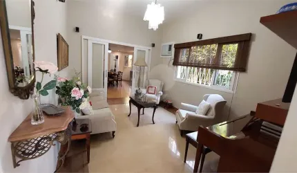 Casa com 4 quartos à venda em São Francisco - RJ