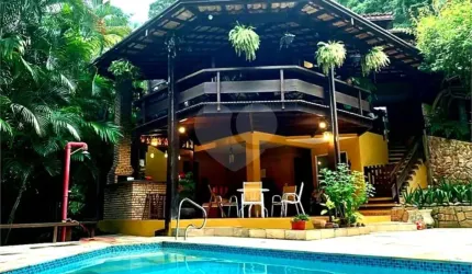Condomínio com 4 quartos à venda em Itaipu - RJ