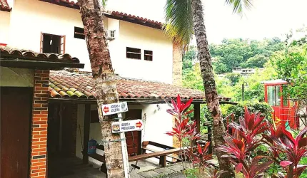Casa com 4 quartos à venda em São Francisco - RJ
