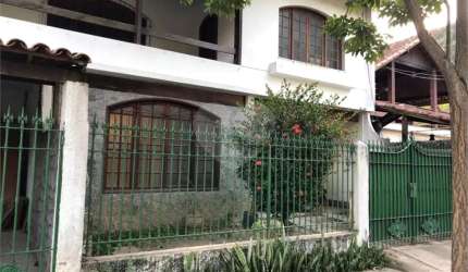 Casa com 6 quartos à venda em São Francisco - RJ