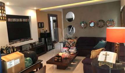 Casa com 3 quartos à venda em São Francisco - RJ