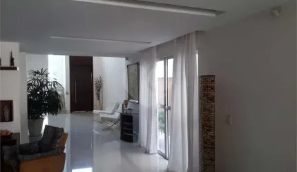 Casa com 4 quartos à venda em Camboinhas - RJ