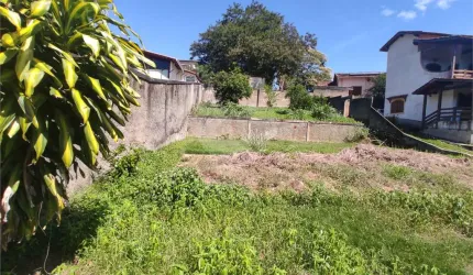 Terreno à venda em Engenho Do Mato - RJ