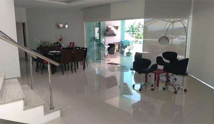 Casa com 4 quartos à venda em Charitas - RJ