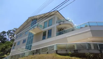 Condomínio com 4 quartos à venda em Badu - RJ