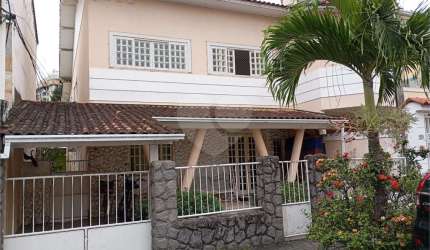 Casa com 3 quartos à venda em Santa Rosa - RJ