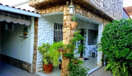 Casa com 3 quartos à venda em Barro Vermelho - RJ