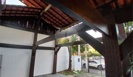 Casa com 4 quartos à venda em São Francisco - RJ