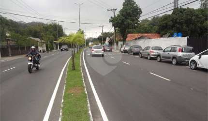 Terreno à venda em Badu - RJ