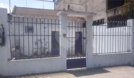 Casa com 2 quartos à venda em Centro - RJ
