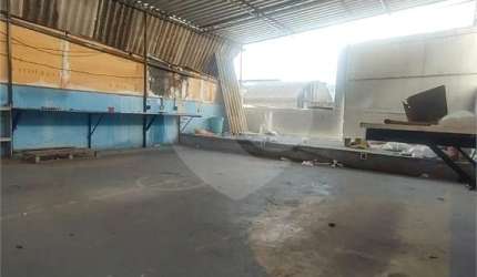 Salão Comercial à venda em Colubande - RJ