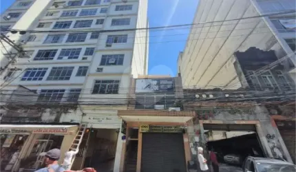 Prédio inteiro à venda em Centro - RJ