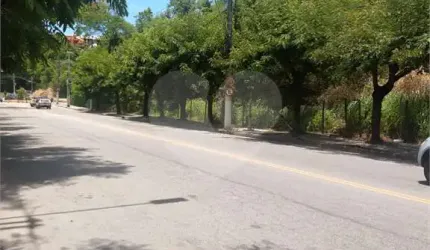 Terreno à venda em Piratininga - RJ
