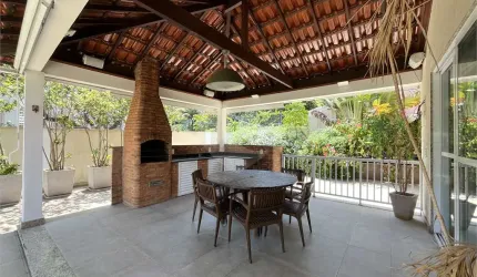 Casa com 5 quartos à venda em São Francisco - RJ