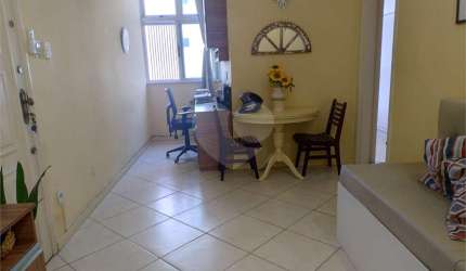 Apartamento com 1 quartos à venda em São Francisco - RJ