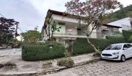 Casa com 4 quartos à venda ou para locação em São Francisco - RJ