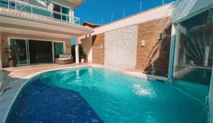 Casa com 4 quartos à venda em Camboinhas - RJ