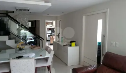 Casa com 4 quartos à venda em Camboinhas - RJ
