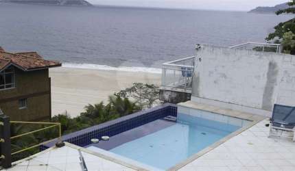 Casa com 5 quartos à venda em Camboinhas - RJ