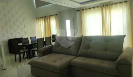Duplex com 4 quartos à venda em Arsenal - RJ