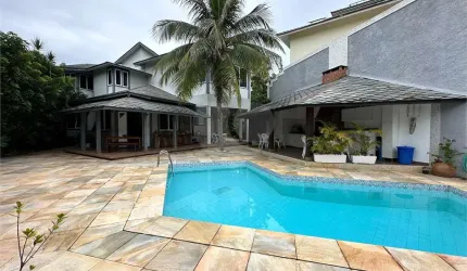 Casa com 5 quartos à venda em Camboinhas - RJ