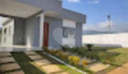 Condomínio com 2 quartos à venda em Ubatiba - RJ
