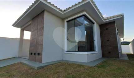 Condomínio com 3 quartos à venda em Itapeba - RJ