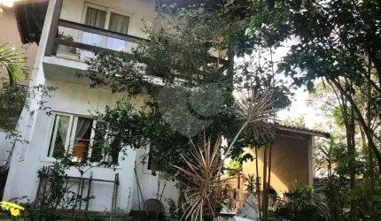 Condomínio com 3 quartos à venda em Ponta Grossa - RJ