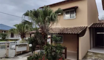 Condomínio com 3 quartos à venda em Badu - RJ