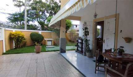 Casa com 3 quartos à venda em Piratininga - RJ