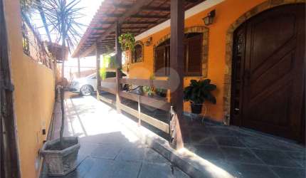 Casa com 4 quartos à venda em Santana - RJ