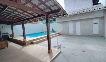 Casa com 4 quartos à venda em Piratininga - RJ