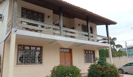 Casa com 4 quartos à venda em Camboinhas - RJ