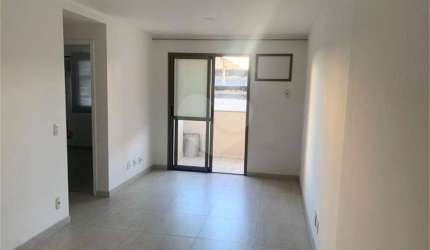 Apartamento com 3 quartos à venda em Centro - RJ
