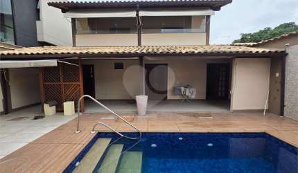 Casa com 5 quartos à venda em São Francisco - RJ