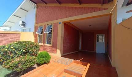 Casa para Venda em Nova Odessa, Parque Fabrício, 3 dormitórios, 2 banheiros, 2 vagas