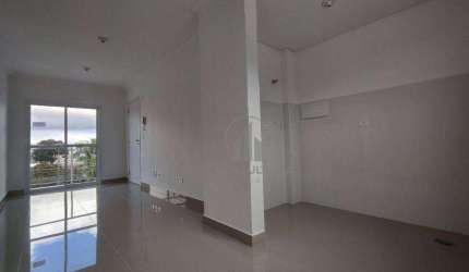 Apartamento três quartos/suíte e duas vagas cobertas