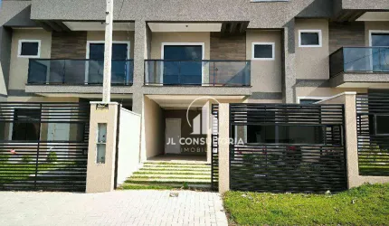 Sobrado alto padrão com três quartos sendo uma suíte com closet e sacada