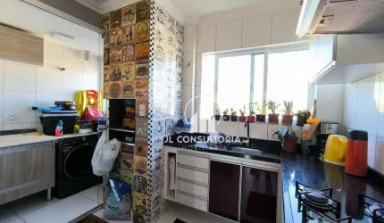 Apartamento semi mobiliado no Boneca do Iguaçu - SJP