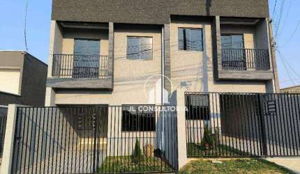 Sobrado com três quartos, espaço de terreno nos fundos com churrasqueira no Campo de Santana
