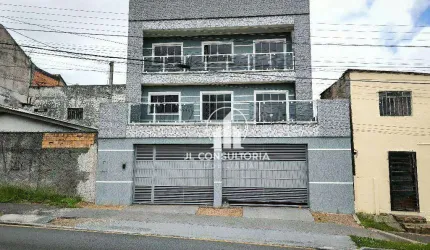 Sobrado no alto Boqueirão, amplo com três quartos