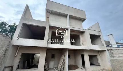 Casa com 3 quartos à venda na Rua Nilo Peçanha, 2354, São Francisco, Curitiba por R$ 1.100.000