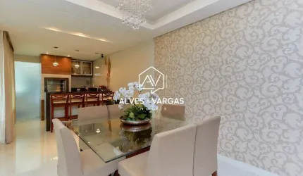 Casa com 3 quartos à venda na Heitor Berlleze, 300, Costeira, São José dos Pinhais por R$ 765.000