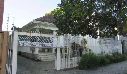 CASA 3D no bairro MENINO DEUS em PORTO ALEGRE