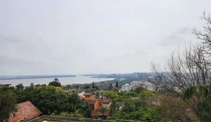 CASA 3D no bairro MENINO DEUS em PORTO ALEGRE