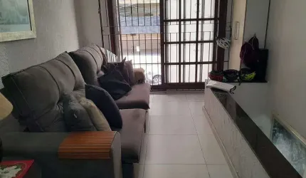 CASA 2D no bairro Menino Deus em Porto Alegre