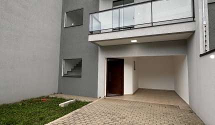 Lindo Sobrado Venda em Pinhais